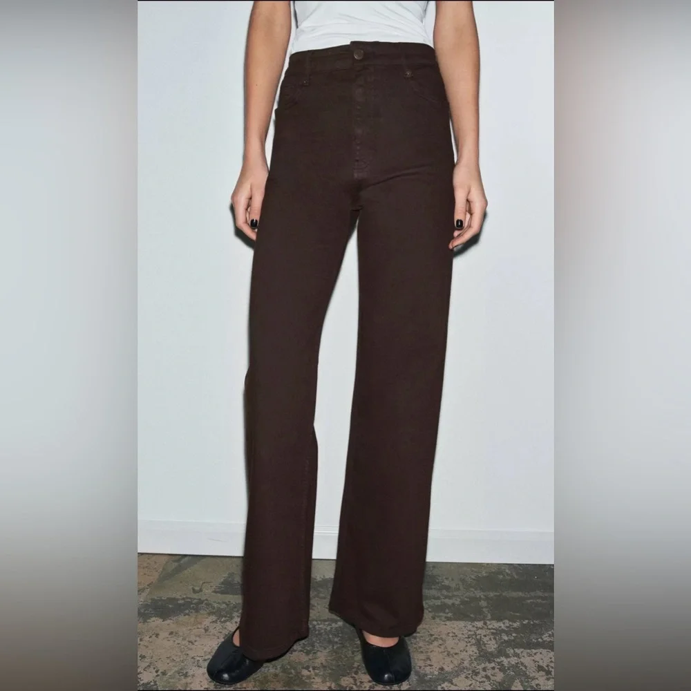 ZARA Brown Straight-Leg Jeans - Picture 2 of 11